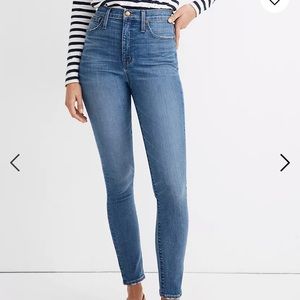 Madewell 11" High-Rise Skinny Jeans in Maricopa Wash Size 26